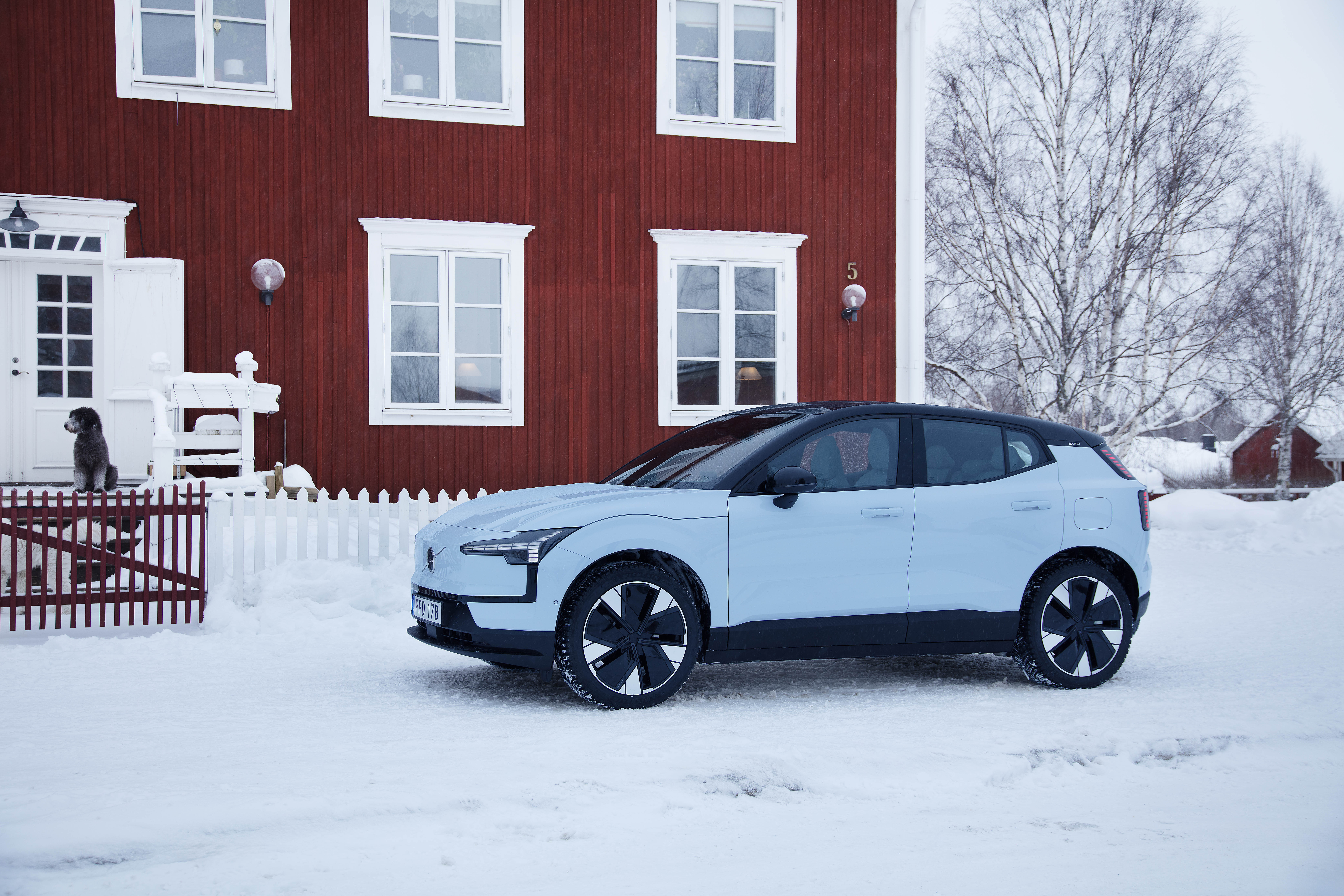 Elbil ansluten till Intelligence